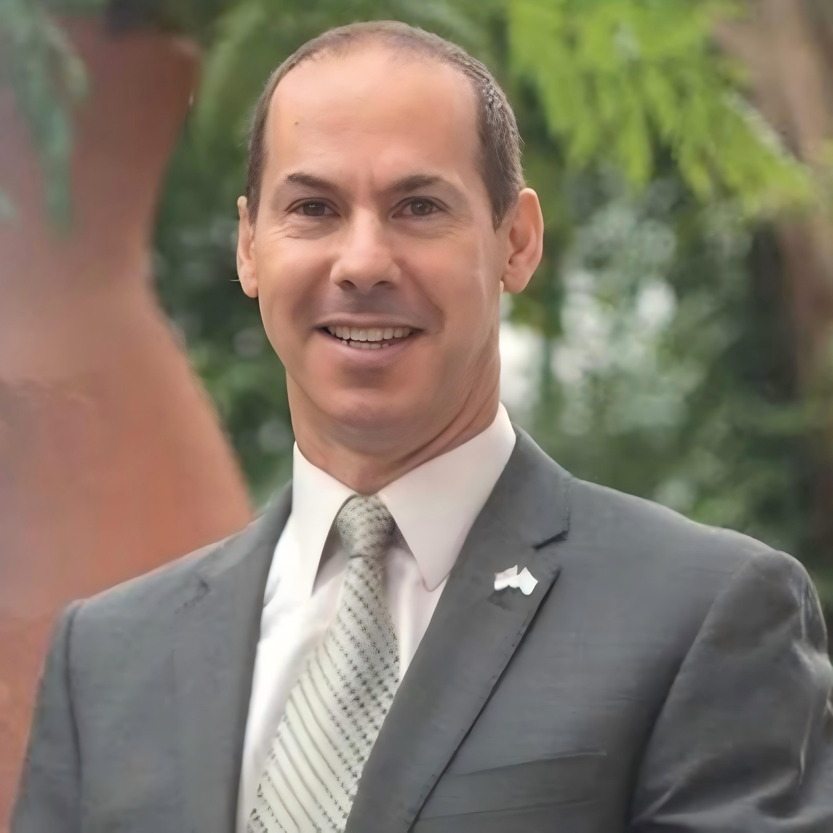 Mauricio Nine